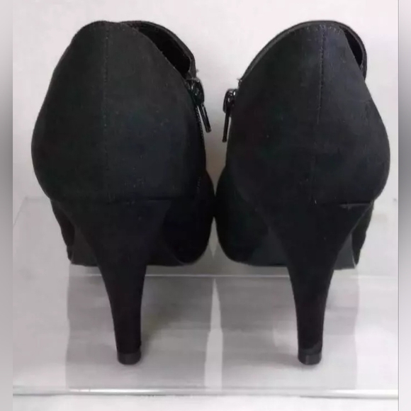 Fergie Womens Cacey Ankle Booties Black Almond Toe Side Zipper 9 M New - Picture 8 of 12